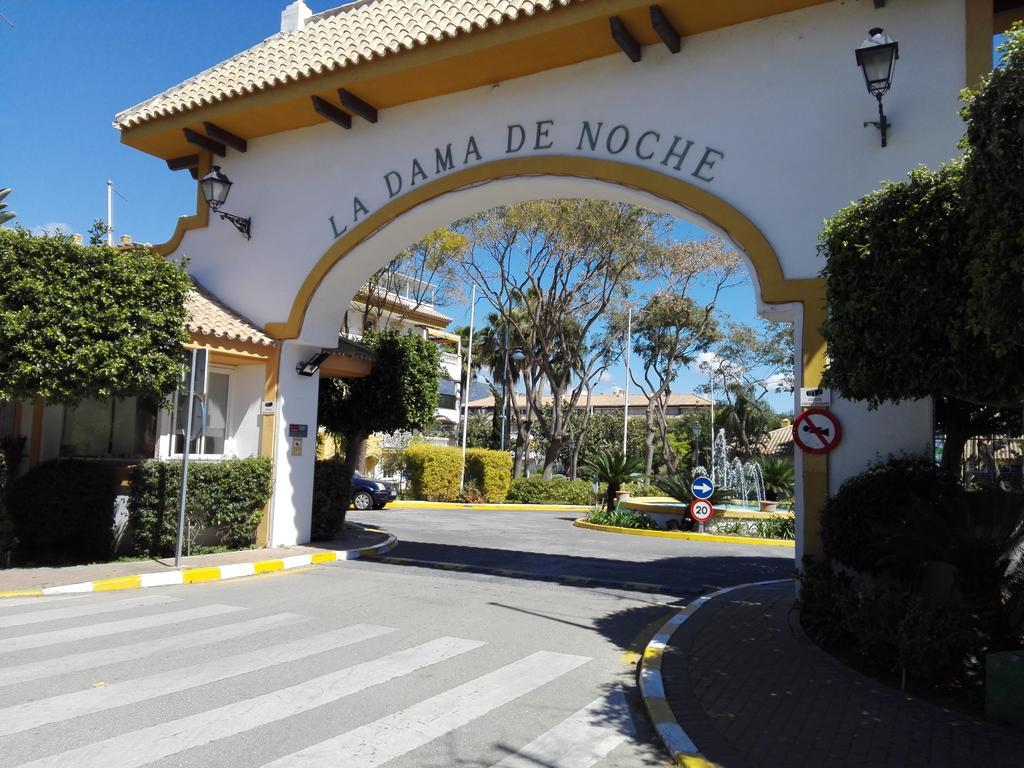 Апартаменты Atico Marbella Puerto Banus Экстерьер фото